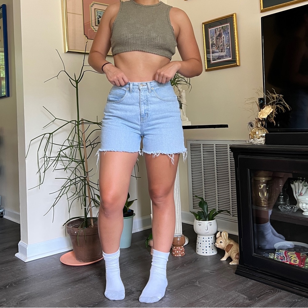 lovely green sweater crop top
